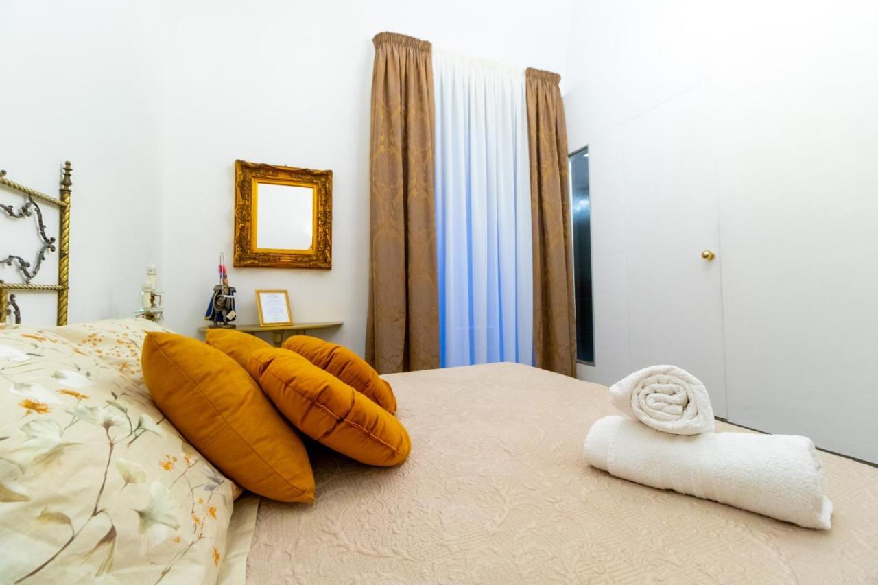 Bed and Breakfast Pupi E Pupari à Catane Extérieur photo